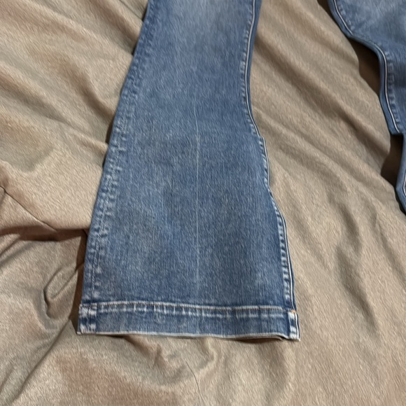 American Eagle Outfitters Blue Flare Jeans - Picture 2 of 7